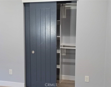 2250 W 14th - Photo Thumbnail 13