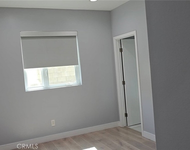 2250 W 14th - Photo Thumbnail 4