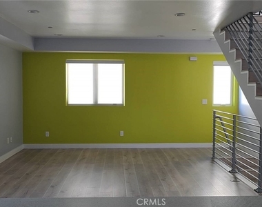 2250 W 14th - Photo Thumbnail 9