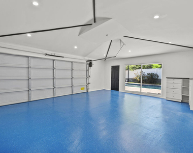 4825 San Feliciano Drive - Photo Thumbnail 12