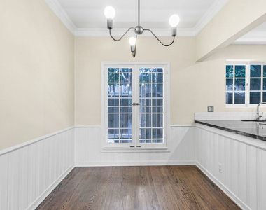 6053 Scenic Avenue - Photo Thumbnail 9