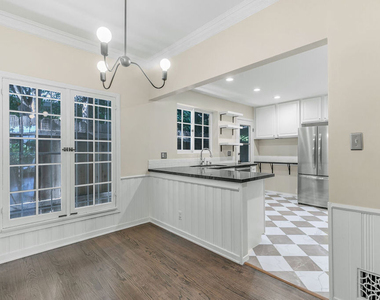 6053 Scenic Avenue - Photo Thumbnail 10
