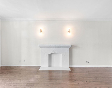 6053 Scenic Avenue - Photo Thumbnail 4