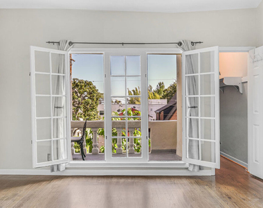 6053 Scenic Avenue - Photo Thumbnail 27