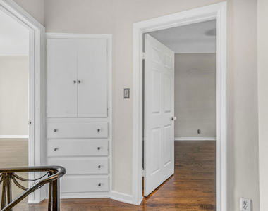 6053 Scenic Avenue - Photo Thumbnail 23