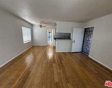 12779 Venice Boulevard - Photo Thumbnail 3