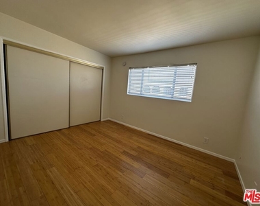 12779 Venice Boulevard - Photo Thumbnail 12
