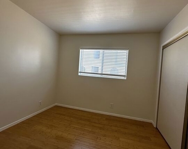 12779 Venice Boulevard - Photo Thumbnail 8