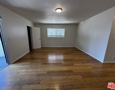 12779 Venice Boulevard - Photo Thumbnail 15