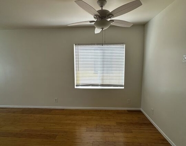 12779 Venice Boulevard - Photo Thumbnail 7