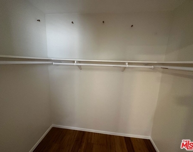 12779 Venice Boulevard - Photo Thumbnail 17