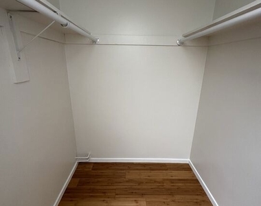 12779 Venice Boulevard - Photo Thumbnail 11