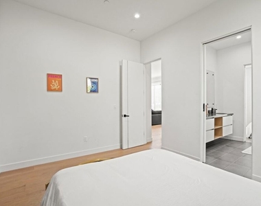 12136 Clarkson Road - Photo Thumbnail 32