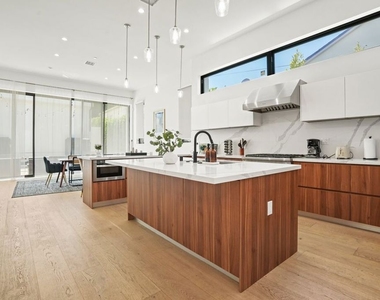 12136 Clarkson Road - Photo Thumbnail 7