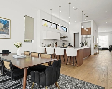 12136 Clarkson Road - Photo Thumbnail 13