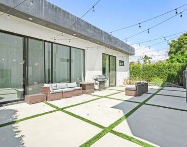 12136 Clarkson Road - Photo Thumbnail 36