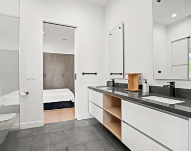 12136 Clarkson Road - Photo Thumbnail 27