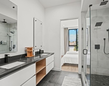 12136 Clarkson Road - Photo Thumbnail 29