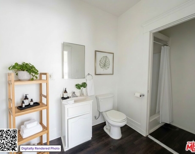 2146 S Oak Street - Photo Thumbnail 3