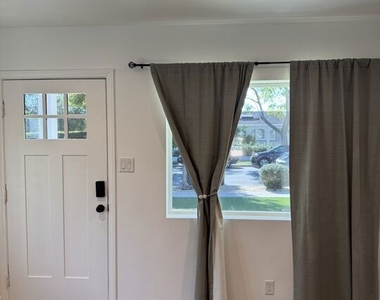 446 N California Street - Photo Thumbnail 13