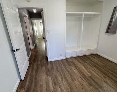 446 N California Street - Photo Thumbnail 23