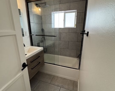 446 N California Street - Photo Thumbnail 20