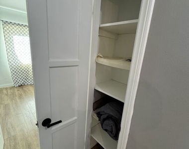 446 N California Street - Photo Thumbnail 19