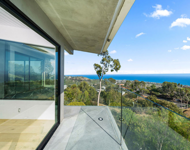23812 Malibu Crest Drive - Photo Thumbnail 10