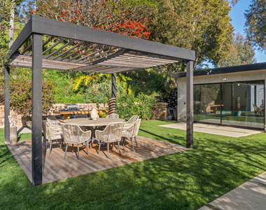 23812 Malibu Crest Drive - Photo Thumbnail 22