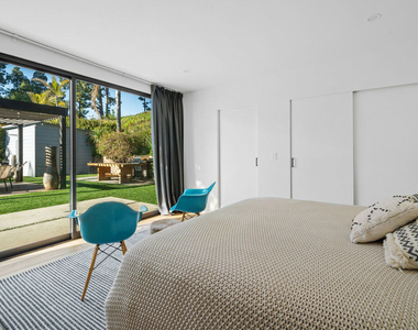 23812 Malibu Crest Drive - Photo Thumbnail 20
