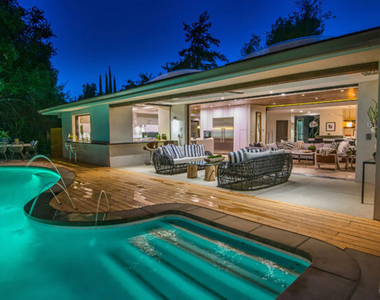 16957 Mooncrest Drive - Photo Thumbnail 3