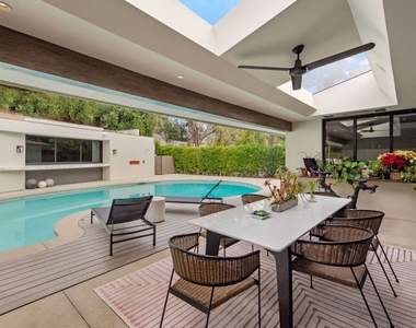 16957 Mooncrest Drive - Photo Thumbnail 22