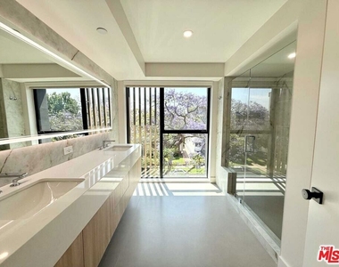 350 N Palm Drive - Photo Thumbnail 13