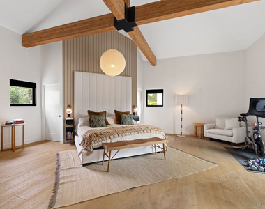2065 Watsonia Terrace - Photo Thumbnail 4