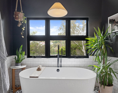 2065 Watsonia Terrace - Photo Thumbnail 3