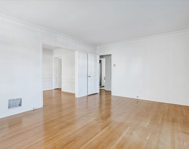 142 N Hamilton Drive - Photo Thumbnail 1