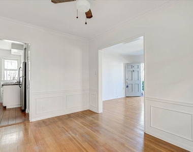 142 N Hamilton Drive - Photo Thumbnail 2