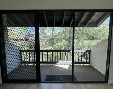 21900 Marylee Street - Photo Thumbnail 13