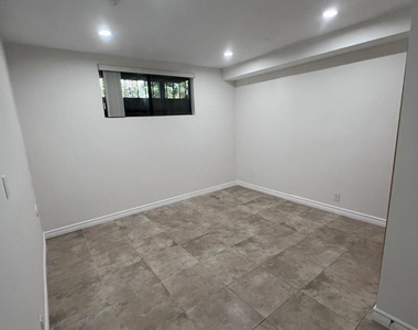 21900 Marylee Street - Photo Thumbnail 19