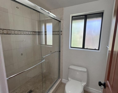 21900 Marylee Street - Photo Thumbnail 16