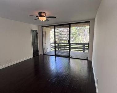 21900 Marylee Street - Photo Thumbnail 5