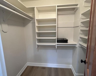 21900 Marylee Street - Photo Thumbnail 12