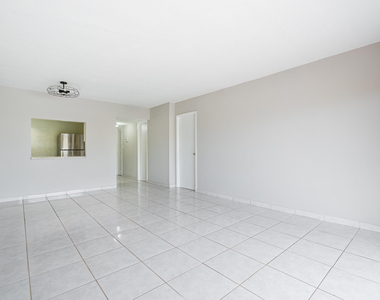 2200 E Hallandale Beach Boulevard - Photo Thumbnail 22