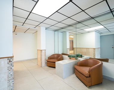 2200 E Hallandale Beach Boulevard - Photo Thumbnail 4
