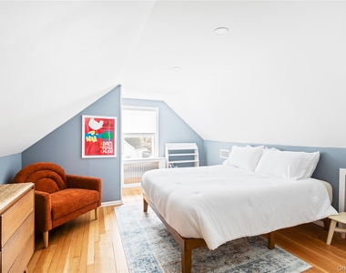 11 Bieselin Road - Photo Thumbnail 14