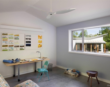 425 Lake Drive - Photo Thumbnail 11