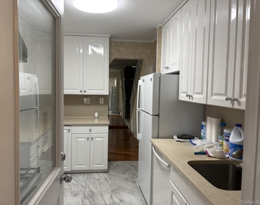 8111 261st Street - Photo Thumbnail 3