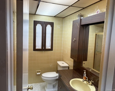 8111 261st Street - Photo Thumbnail 5