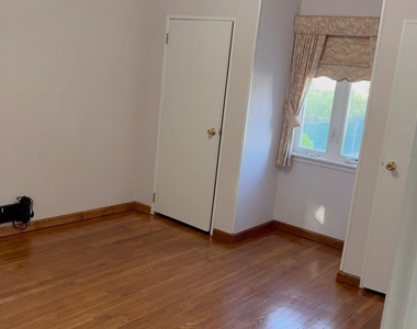 8111 261st Street - Photo Thumbnail 6