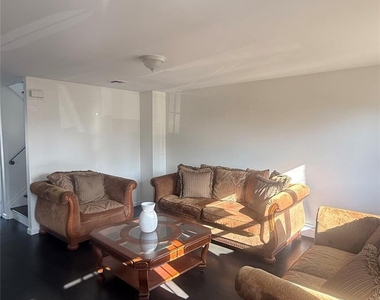 1318 Post Avenue - Photo Thumbnail 1